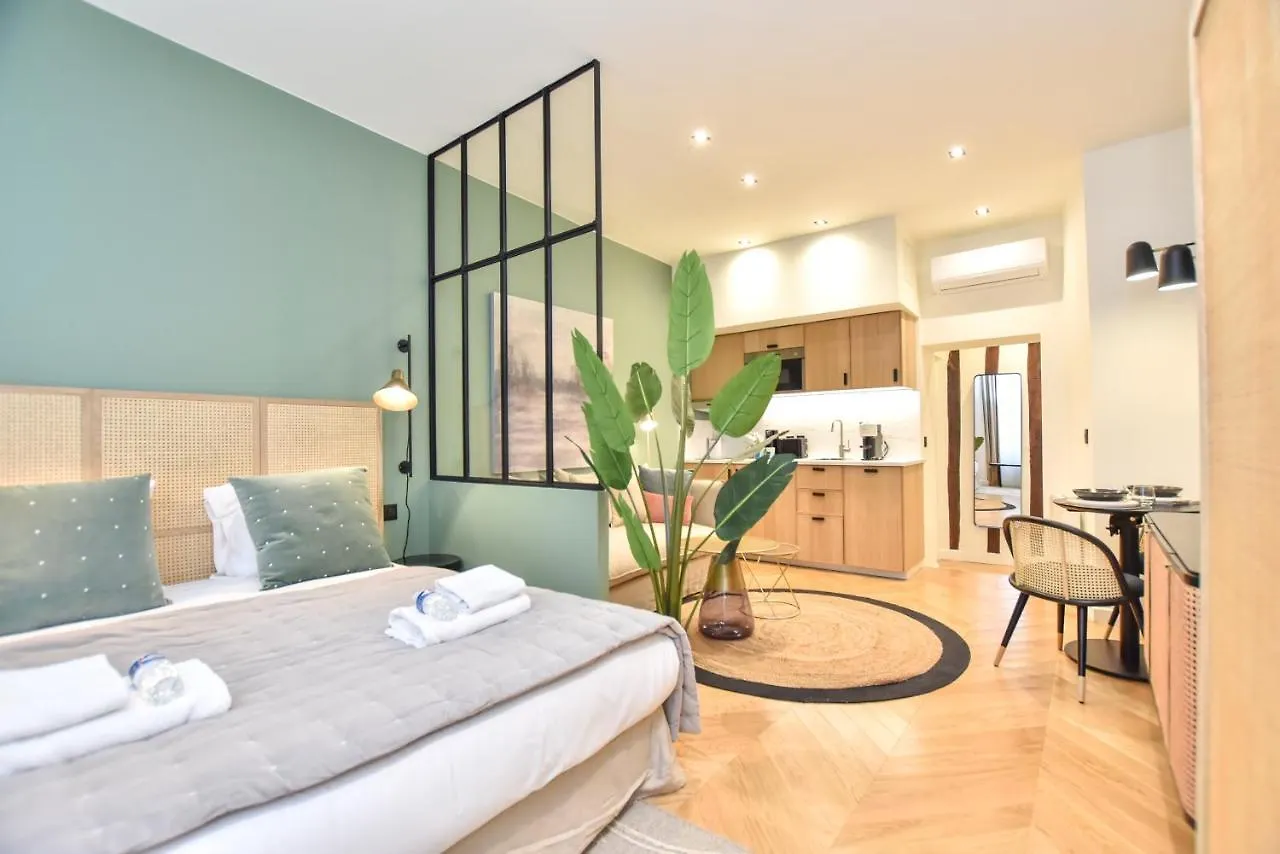 Appartement Cmg Le Bon Marche /st Sulpice Parijs